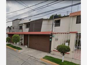 Casa en venta en Valle Dorado, Tlalnepantla de Baz — foto 2 de 10