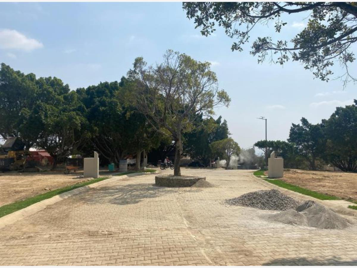 Terreno en venta en Lomas de Tetela, Cuernavaca — foto 1 de 28
