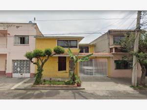 Casa en Industrial, Gustavo A. Madero, Ciudad de México