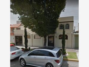 Casa en Ciudad Satelite, Naucalpan de Juárez, México