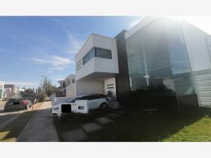 Casa en venta en Arbolada Bosques de Santa Anita, Tlajomulco de Zúñiga — foto 3 de 16