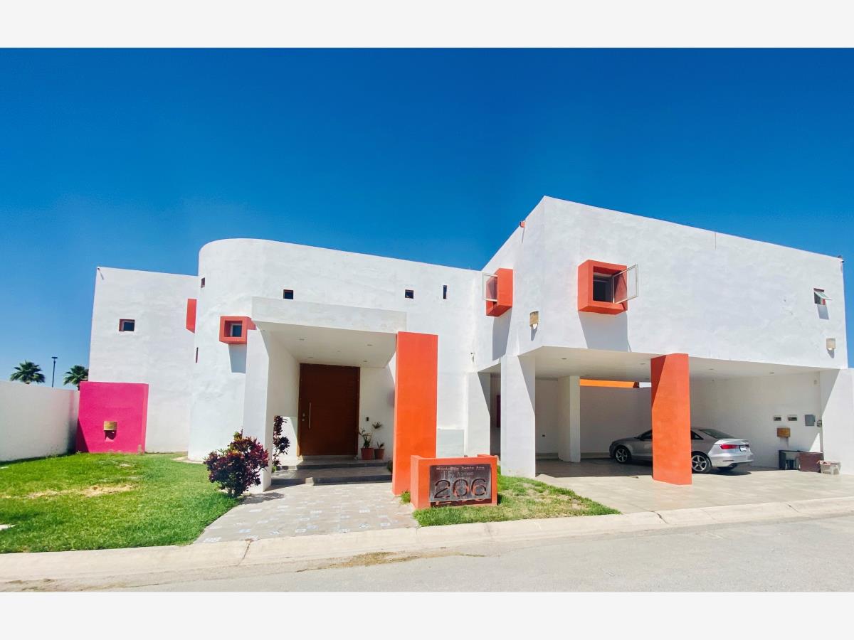 Casa en venta en Hacienda del Rosario, Torreón — foto 1 de 31