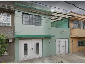 Casa en Metropolitana Tercera Sección, Nezahualcóyotl, México
