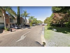 Casa en venta en Real Del Bosque, Zapopan — foto 2 de 13