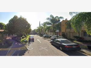 Casa en venta en Real Del Bosque, Zapopan — foto 3 de 13