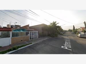 Casa en venta en 18 de Marzo, Guadalajara — foto 2 de 13