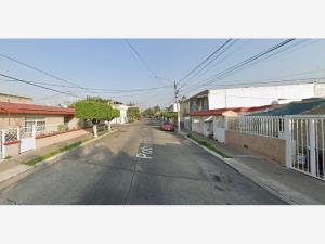 Casa en venta en 18 de Marzo, Guadalajara — foto 3 de 13