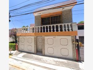 Casa en Valle Dorado, Tlalnepantla de Baz, México