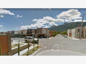 Casa en venta en Portal del Sur, Saltillo — foto 3 de 10