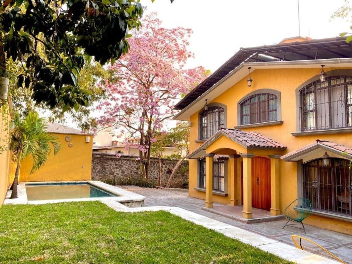 Casa en venta en Palmira Tinguindin, Cuernavaca — foto 1 de 17