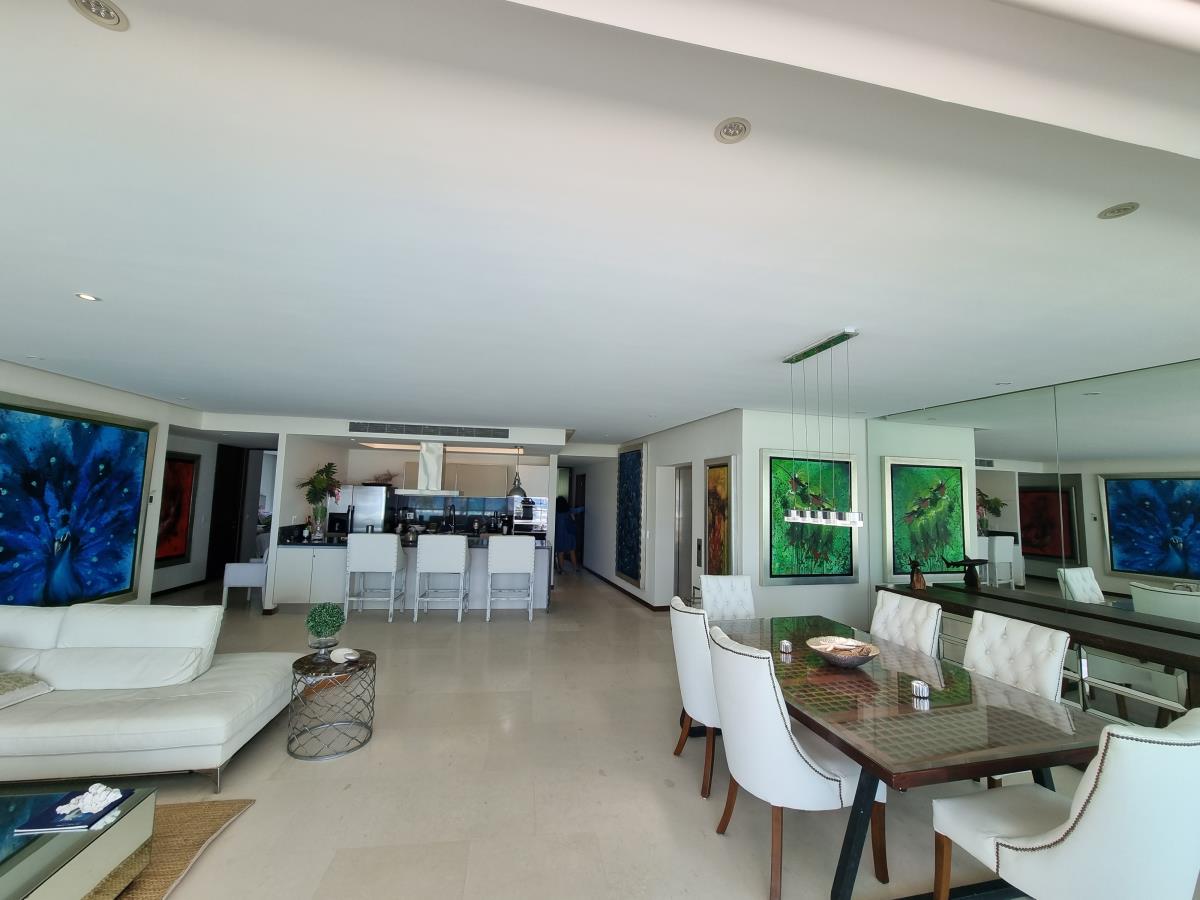 Departamento en venta en Playa Diamante, Acapulco de Juárez — foto 1 de 36