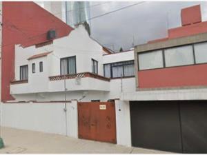 Casa en Del Carmen, Coyoacán, Ciudad de México