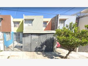Casa en venta en Lomas de Zapopan, Zapopan — foto 3 de 9