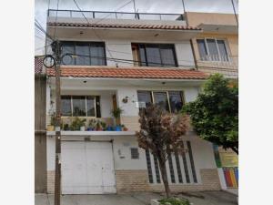 Casa en venta en Las Aguilas, Nezahualcóyotl — foto 2 de 8