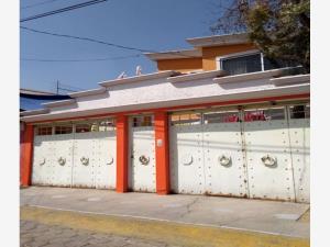 Casa en Bosques de Aragon, Nezahualcóyotl, México