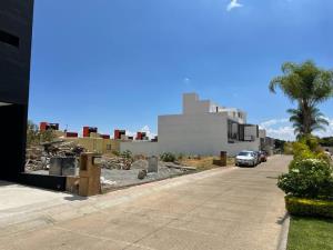 Terreno en venta en Lomas de Ahuatlán, Cuernavaca — foto 2 de 11