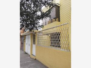 Casa en venta en Unidad Victoria, Toluca — foto 2 de 54