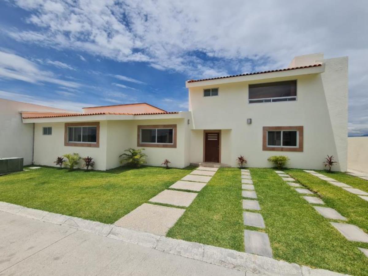 Casa en venta en Club de Golf Santa Fe, Xochitepec — foto 1 de 13