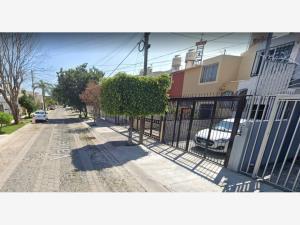 Casa en venta en Jardines Del Valle, Zapopan — foto 3 de 7