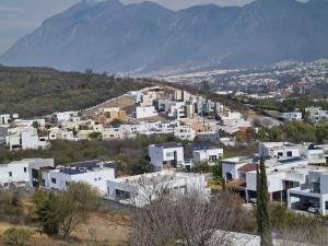 Terreno en venta en El Uro, Monterrey — foto 2 de 6