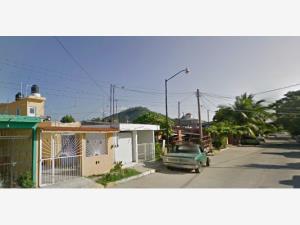 Casa en venta en Jardines de Santiago, Manzanillo — foto 2 de 5