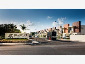 Casa en venta en Playa del Carmen Centro, Playa del Carmen — foto 2 de 23
