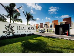 Casa en venta en Playa del Carmen Centro, Playa del Carmen — foto 1 de 23