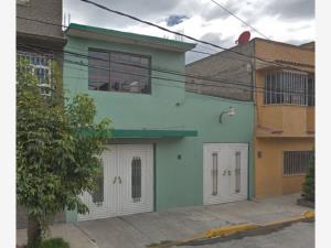 Casa en Metropolitana Tercera Sección, Nezahualcóyotl, México