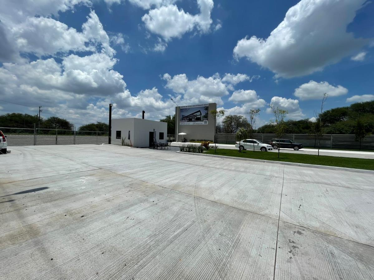 Terreno en venta en San Francisco del Rincon Centro, San Francisco del Rincón — foto 1 de 2