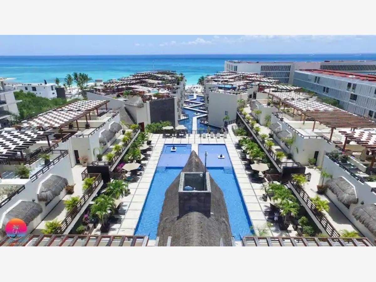 Departamento en venta en Playa del Carmen Centro, Solidaridad — foto 1 de 40