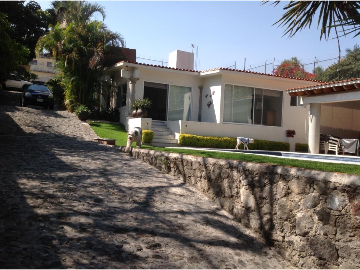 Casa en venta en Cuernavaca Centro, Cuernavaca — foto 1 de 12