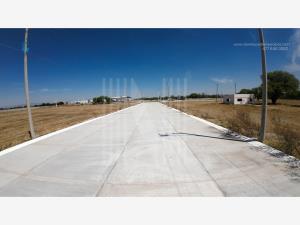 Terreno en venta en San Francisco del Rincon Centro, San Francisco del Rincón — foto 2 de 2
