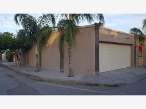 Casa en venta en Navarro, Torreón — foto 2 de 22