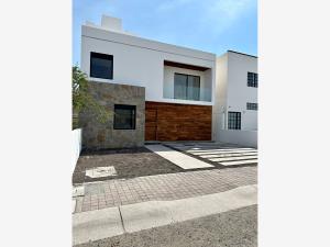 Casa en Colinas de Menchaca, Querétaro, Querétaro