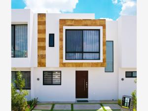 Casa en Los Robles, Querétaro, Querétaro
