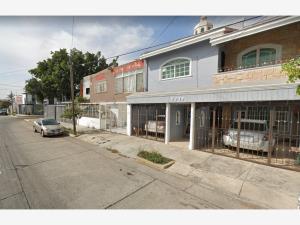 Casa en venta en Lomas de Tabachines, Zapopan — foto 2 de 10