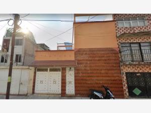 Casa en Fernando Casas Aleman, Gustavo A. Madero, Ciudad de México