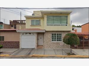Casa en Valle de Santa Mónica, Tlalnepantla de Baz, México
