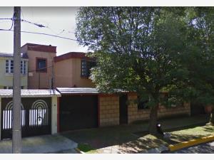 Casa en Ciudad Satelite, Naucalpan de Juárez, México