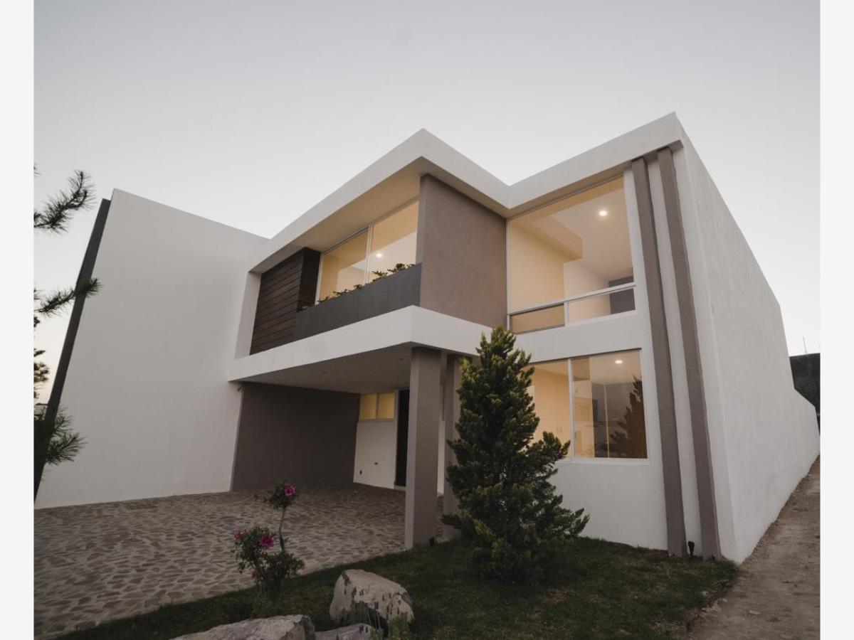 Casa en venta en La Campiña del Bosque, León — foto 1 de 24