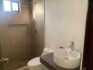 Casa en venta en Los Valdez, Saltillo — foto 2 de 13