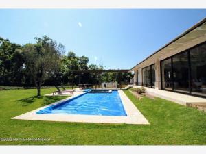 Casa en venta en Valle de Bravo, Valle de Bravo — foto 2 de 18