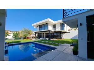 Casa en venta en Burgos Bugambilias, Temixco — foto 2 de 39