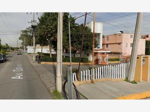 Casa en venta en Villa de las Flores 1a Sección (Unidad Coacalco), Coacalco de Berriozábal — foto 3 de 13