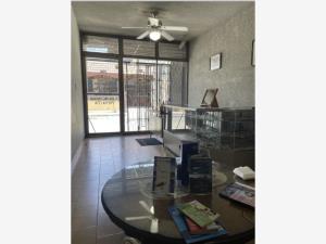 Casa en venta en Saltillo Centro, Saltillo — foto 2 de 5