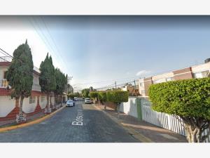 Casa en venta en Bosques de Aragon, Nezahualcóyotl — foto 3 de 13