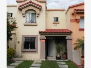 Casa en venta en Paseos de Santiago, Tonalá — foto 2 de 12