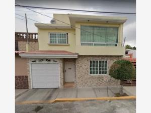 Casa en venta en Valle de Santa Mónica, Tlalnepantla de Baz — foto 2 de 15