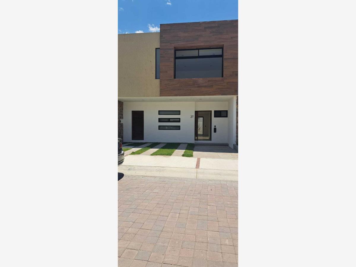 Casa en venta en Cañadas del Arroyo, Corregidora — foto 1 de 25