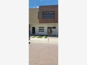 Casa en venta en Cañadas del Arroyo, Corregidora, Querétaro